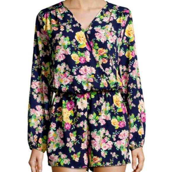 Neiman Marcus Pants - Neiman Marcus Floral Romper Size Small